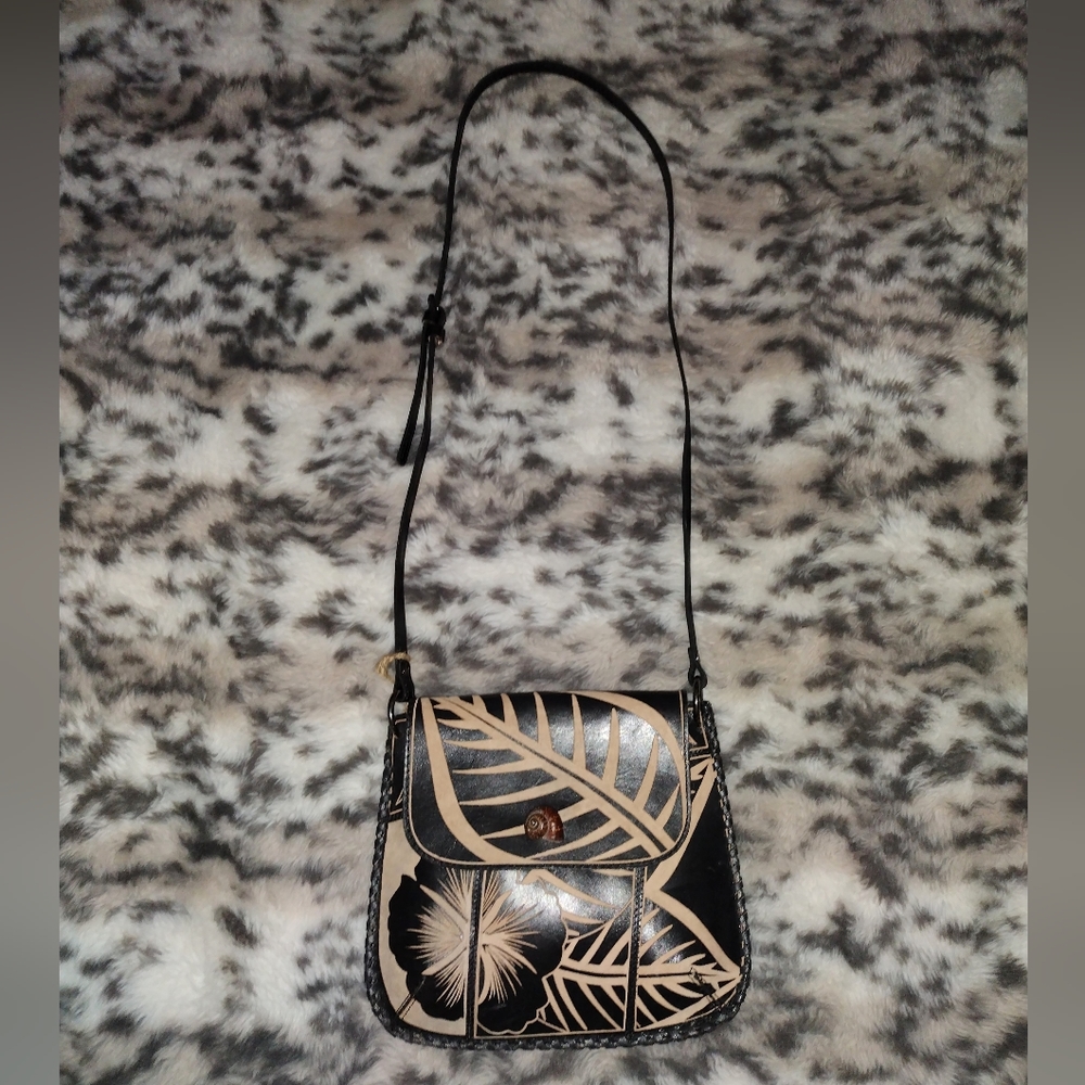 Patricia Nash Small Black & Tan Leather Crossbody NWT